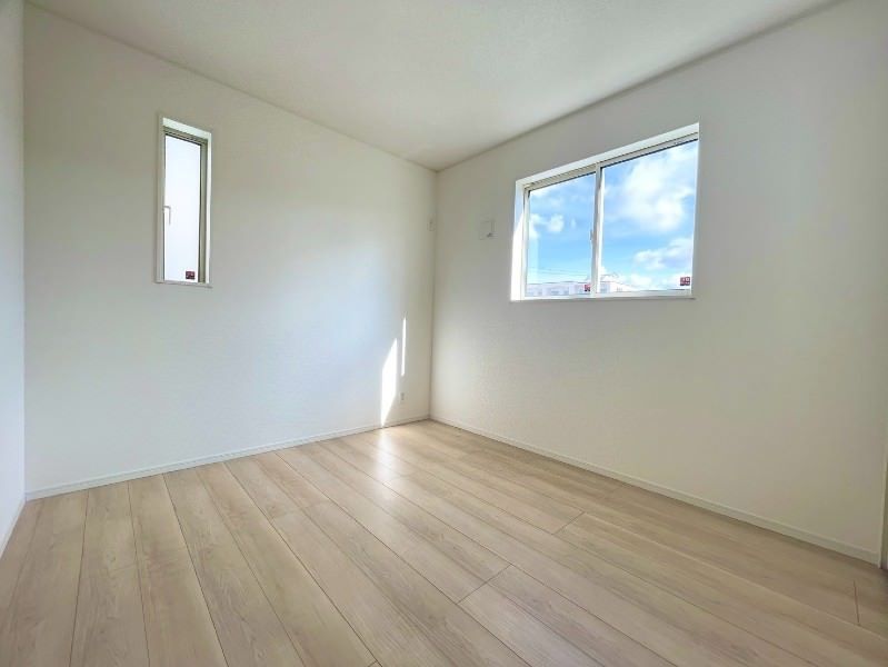 4LDK House with Roof Balcony in Uruma City, Okinawa - Thumbnail 4