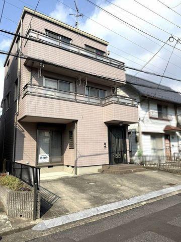 Spacious 6SLDK House with Solar Power in Omihachiman — Image 4, Omihachiman, Shiga