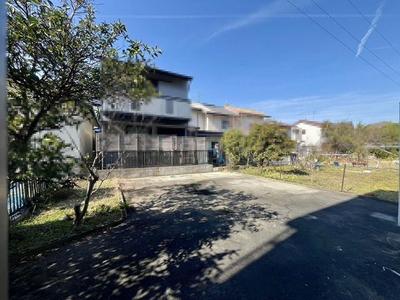 Spacious 6SLDK House with Solar Power in Omihachiman — Image 1, Omihachiman, Shiga