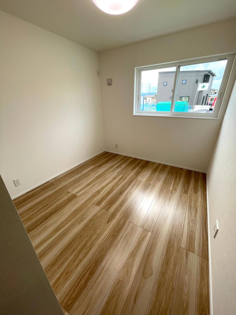 New 3LDK Single-Story Home with Solar Panels in Yamagata - Thumbnail 2