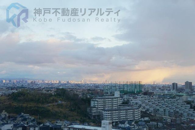 Monteverde Koyoen 4LDK Apartment for Sale in Nishinomiya - Thumbnail 3