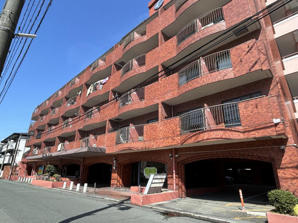 Renovated 2K Apartment Near Kumamoto Castle - Thumbnail 2