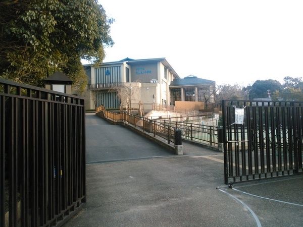Vacant Land for Sale in Higashiyama, Kyoto - 451.43 sqm Corner Lot - Thumbnail 2