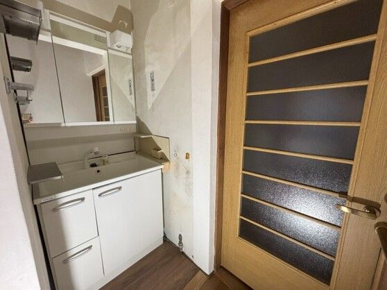 6DK Akiya for Sale in Shunan, Yamaguchi with Renovated Kitchen & Bath - Thumbnail 2