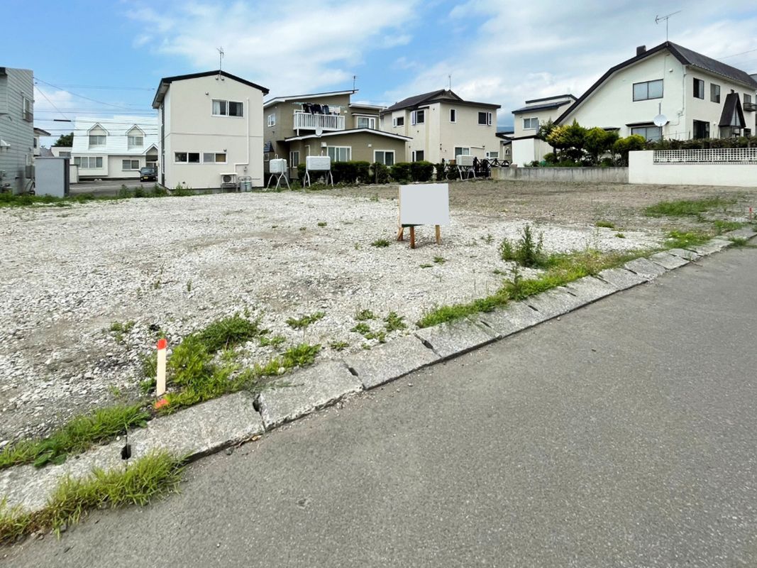 Land for Sale in Hakodate Kikyo - 49 Tsubo Plot with Construction Condition - Thumbnail 3