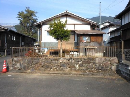 Renovated 1K House in Historic Akizuki, Asakura City - Image 1