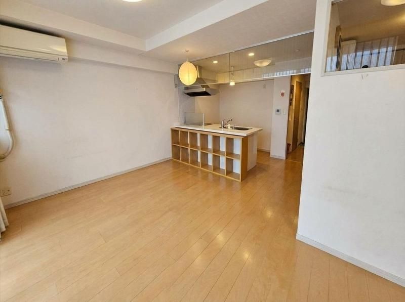 2LDK Apartment for Sale in Matsuyama, Ehime - 69.3 sqm - Thumbnail 3