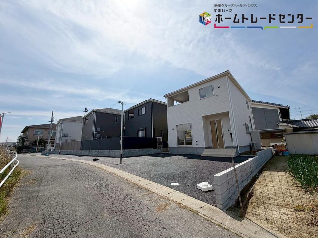 New 3LDK+S House for Sale in Kamimaki, Nara - ZEH Standard - Thumbnail 3