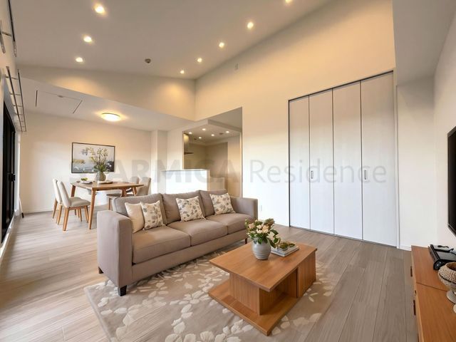 2LDK Apartment for Sale in Suita, Osaka - 67.45m² - Thumbnail 3