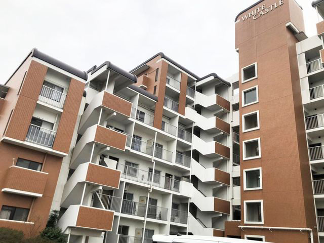 3LDK Apartment in Kitakyushu with Balcony - Thumbnail 2