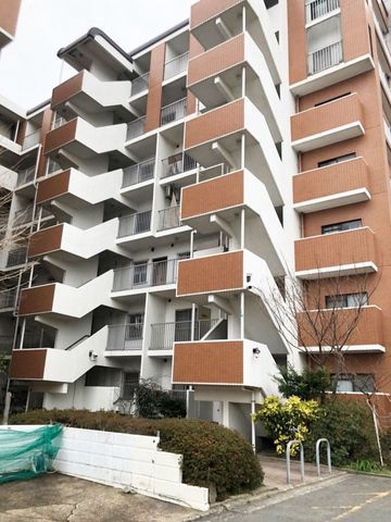 3LDK Apartment in Kitakyushu with Balcony - Thumbnail 3