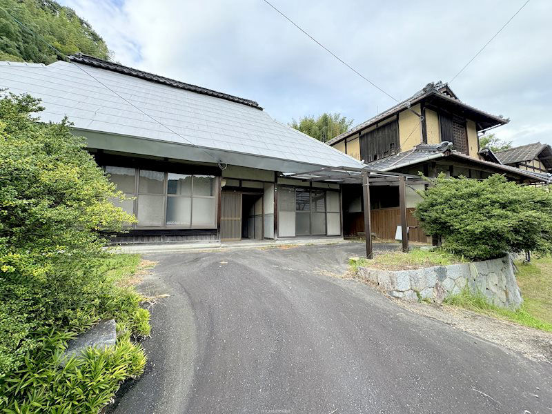 Traditional 5DK Home in Okayama with 346㎡ Land - Thumbnail 2