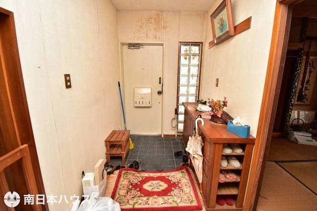 4LDK Apartment in Kamoi Shinmachi, Kagoshima City - Thumbnail 2