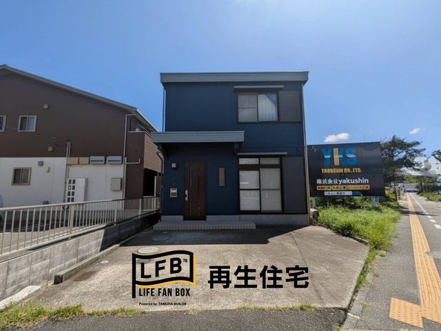 Refurbished 4SLDK Solar Home with Parking in Shunan City - Thumbnail 3