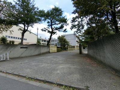 Kazabera Sakado 3DK Apartment in Tsurugashima — Image 3, Tsurugashima, Saitama