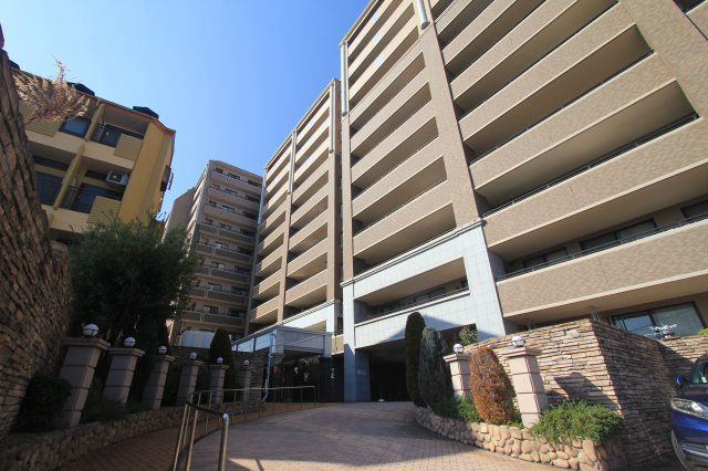 Renovated 3LDK Apartment Near Shimo-Yamato Station - Thumbnail 4