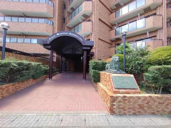 Refurbished 3LDK Apartment in Nagoya's Meito Ward - Thumbnail 2