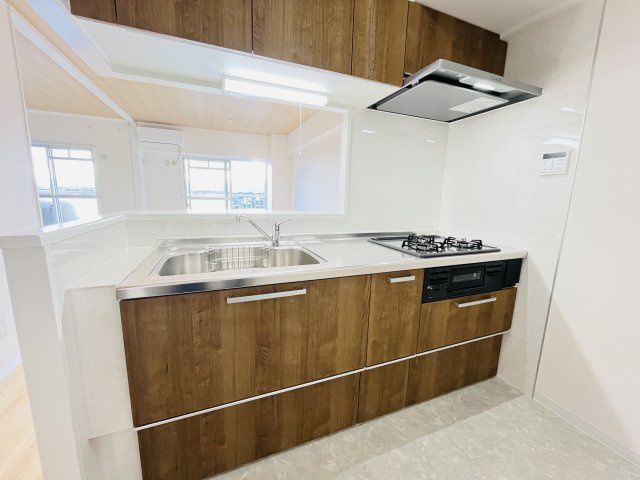 2LDK Apartment in Fukaya City with 2024 Renovation - Thumbnail 2