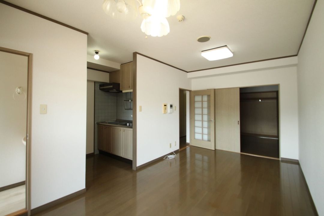 1LDK Apartment in Hitoyoshi with Balcony - Thumbnail 4