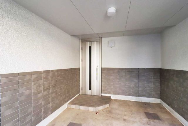 3LDK House for Sale in Setagaya, Tokyo - 88 sqm - Thumbnail 2