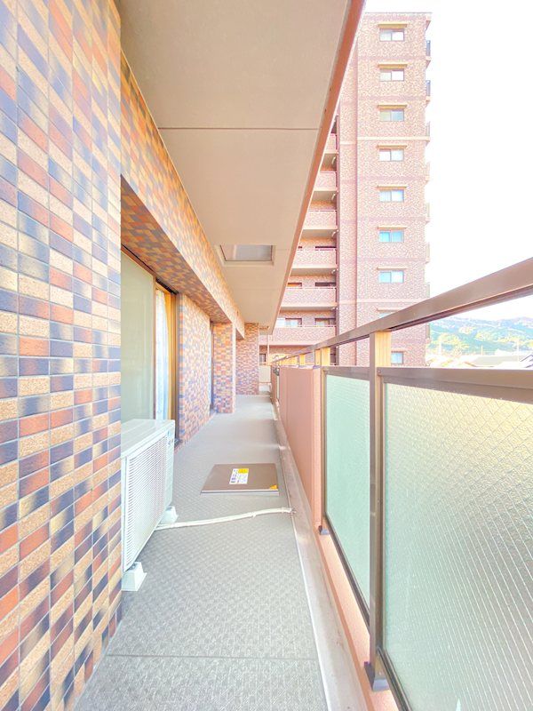 3SLDK Apartment for Sale in Otsu, Shiga - Recently Renovated - Image 1