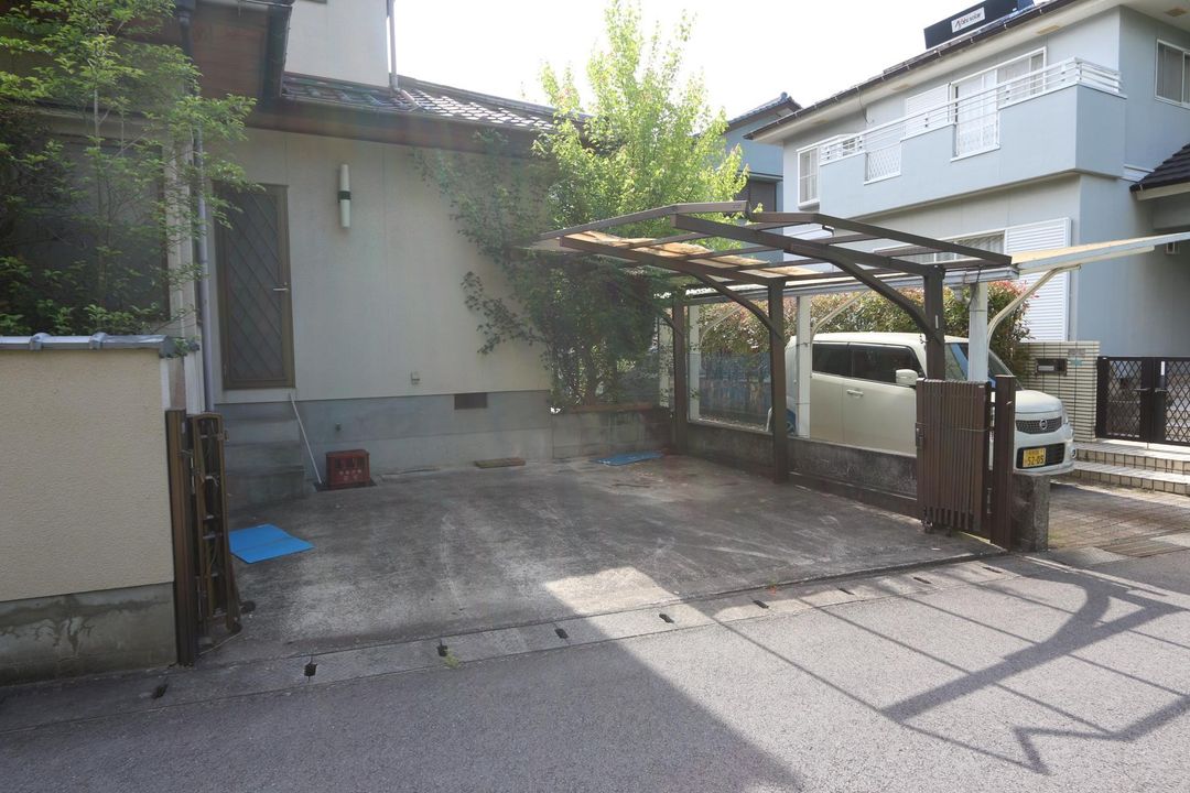 3LDK House on 207 sqm Corner Lot in Oita's Fujimigaoka West - Main Image
