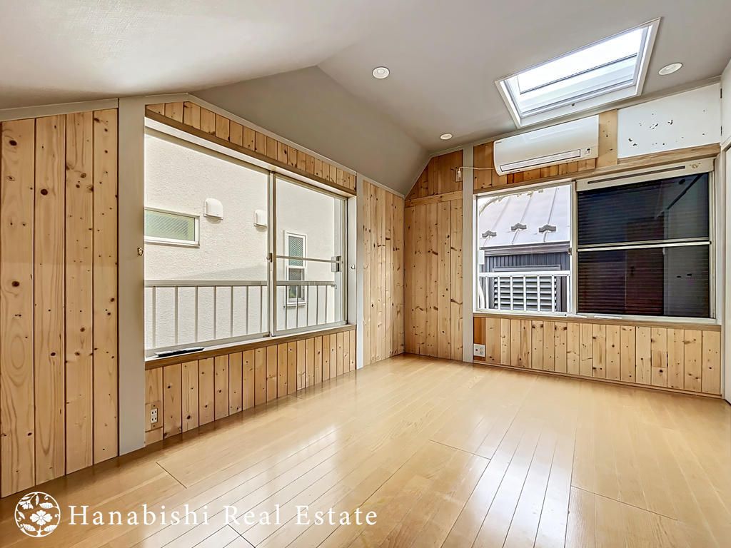 2DK House for Sale in Setagaya-ku, Tokyo with Parking - Thumbnail 4