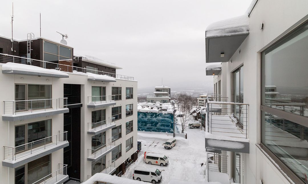 2BR Apartment for Sale in Niseko Hirafu, Hokkaido - Image 1