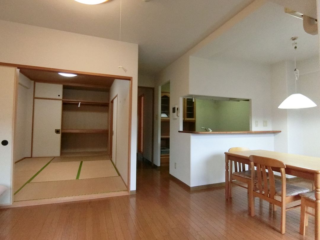 2LDK Apartment for Sale in Toyama City - 64.09sqm - Thumbnail 3