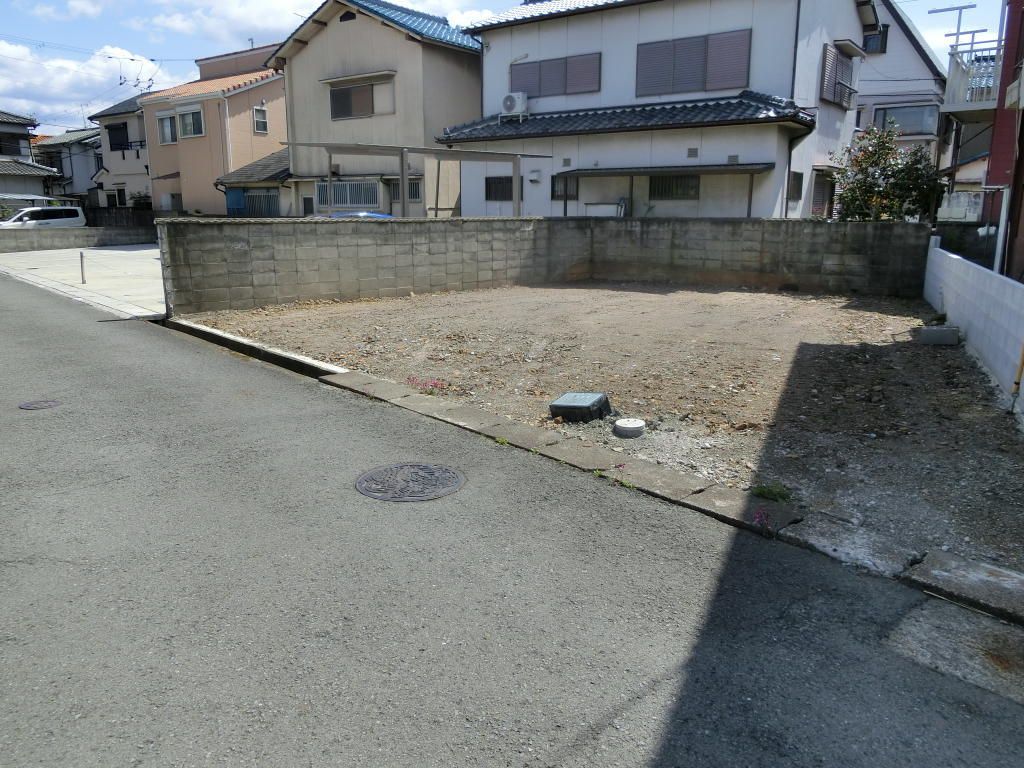 Building Plot for Sale in Wakayama City, 126.89 sqm - Thumbnail 2