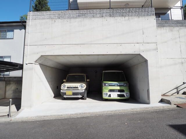 4SLDK House for Sale in Matsuyama, Ehime Prefecture - Thumbnail 2