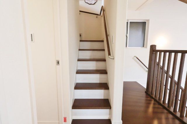 Modern 3LDK House in Omihachiman with Loft Design - Thumbnail 3