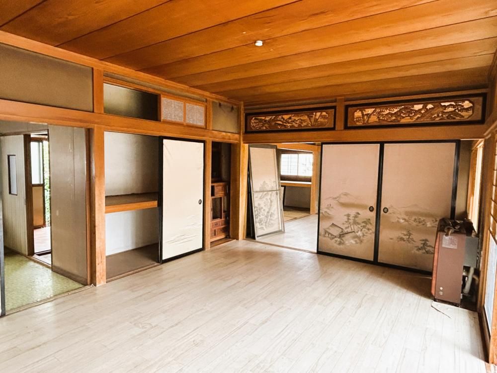Renovated 6-Bedroom House in Ueda City with Garden - Thumbnail 3