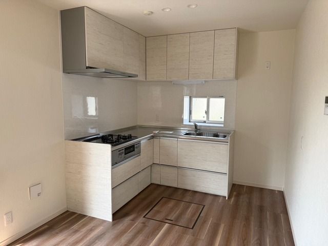 2SLDK House for Sale in Matsugasaki, Kashiwa City - Thumbnail 2