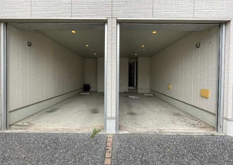 5LDK House in Toyosaki, Okinawa with 347.65㎡ Living Space - Thumbnail 3
