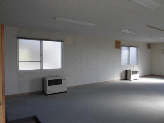 Rent Commercial Office/Warehouse in Ikeda Town, Hokkaido - Thumbnail 4