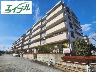 5LDK Apartment in Komaki with 102.7㎡ Space — Image 2, Komaki, Aichi