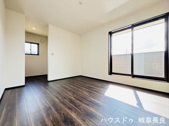 New 4LDK House in Gifu City, Gifu Prefecture for Sale - Thumbnail 3