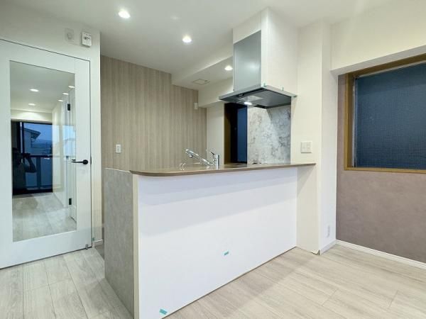 Renovated 3LDK Apartment in Ome City Near Kawabe Station - Thumbnail 3