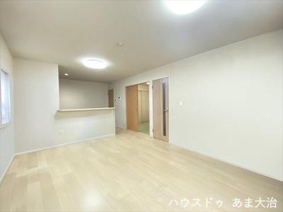 4LDK House in Ama City with Parking for 2 Cars — Image 4, Ama, Aichi