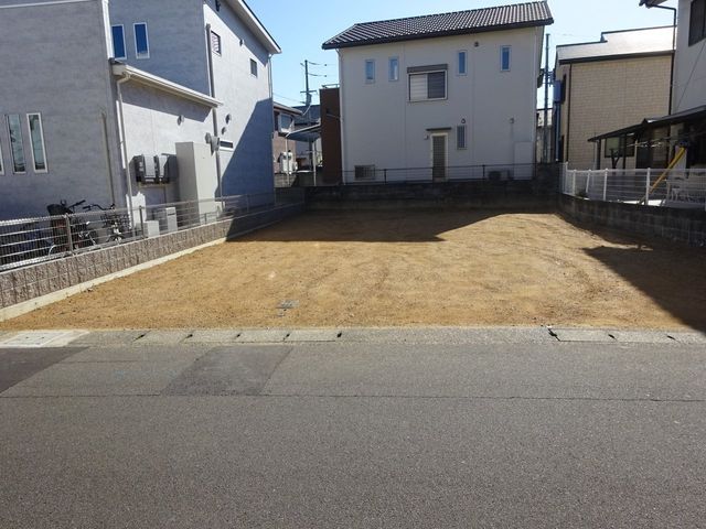 292.39 sqm Vacant Land for Sale in Minami Showa-cho, Tokushima - Thumbnail 2