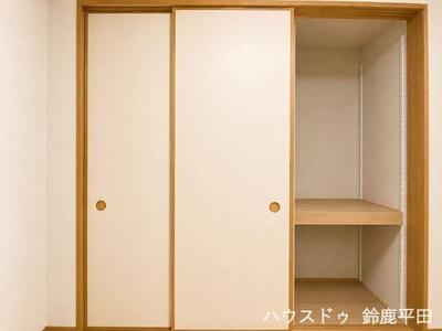 3SLDK Apartment for Sale Near Tomida Station in Yokkaichi — Interior, Yokkaichi, Mie
