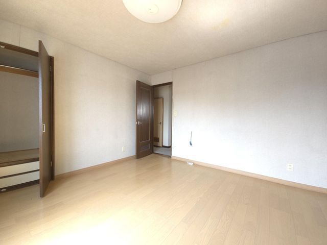 6LDK Detached House for Sale in Kita-ku, Sapporo - Thumbnail 4