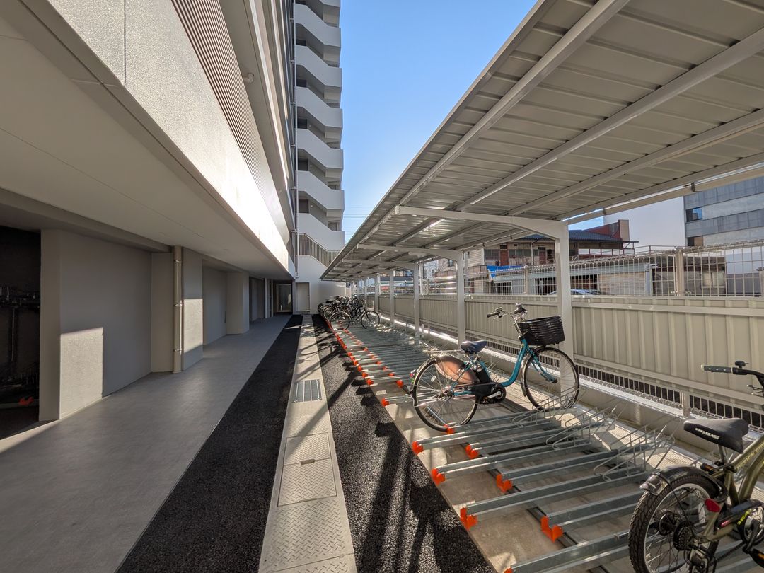 Grand Oak Kuhanji 4F: 2LDK Apartment in Central Kumamoto - Thumbnail 3