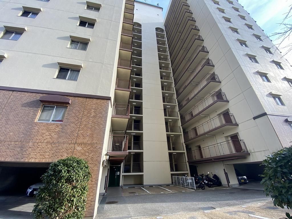 Biwako Urban Resort III 1LDK Apartment with Lake Views - Thumbnail 2