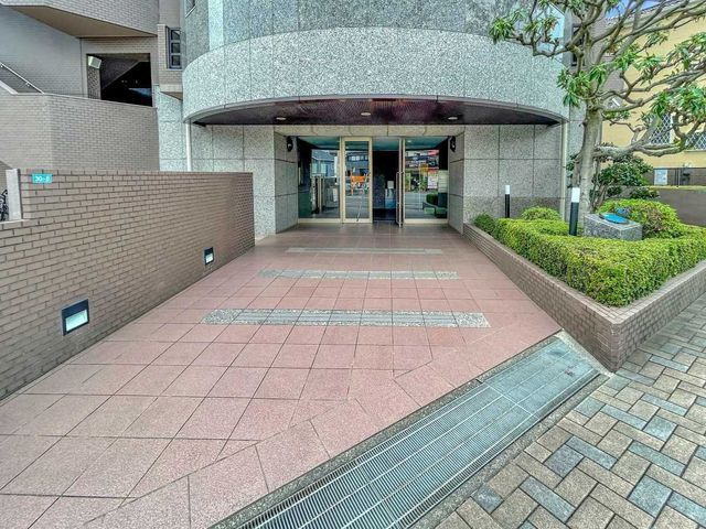 3LDK Apartment for Sale in Ricos Urawa-Motomachi, Saitama - Thumbnail 2