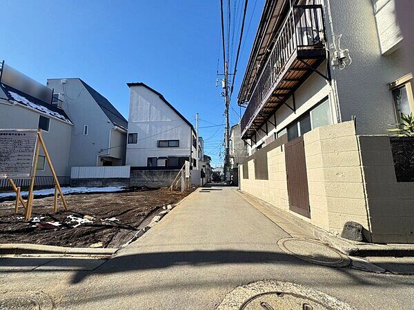 Land for Sale in Suginami, Tokyo - Corner Plot Near Shin-Koenji Station - Thumbnail 2