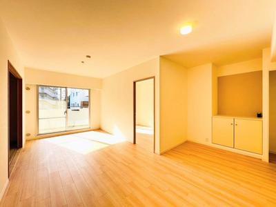 Renovated 3LDK Apartment near Shin-Itami Station, Hyogo — Image 4, Itami, Hyogo