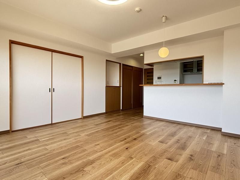 4LDK Apartment for Sale in Miyazaki City, Renovated SRC Building - Thumbnail 2