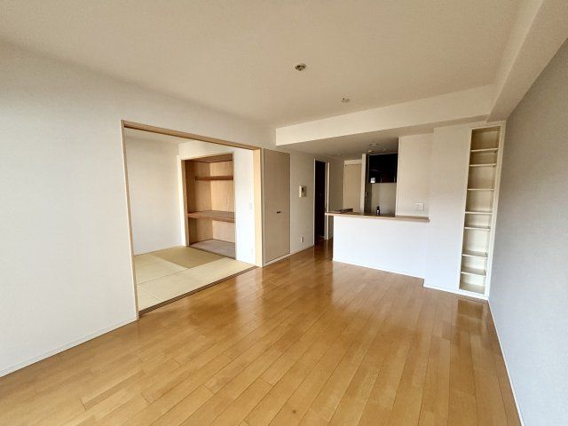 Grancielo Shiki R Court 3LDK Apartment in Fujimi - Thumbnail 4